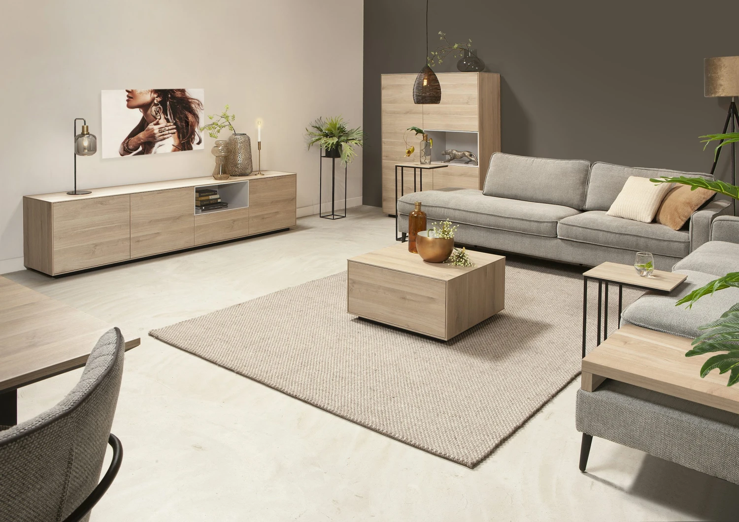 Elegance Vitrinekast 3 Deurs - Afbeelding 2