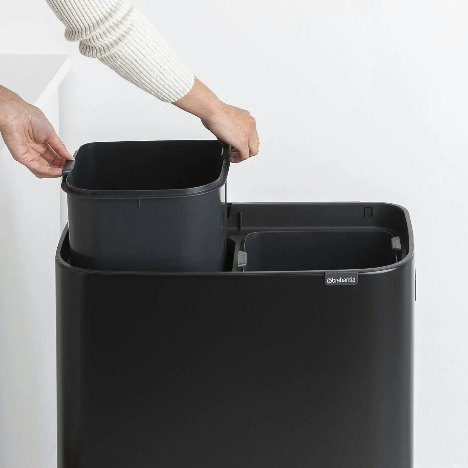 Brabantia Bo Touch Bin Hi 2x30 Liter Matt Black - Afbeelding 12