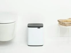 Brabantia Bo Touch Bin 7 Liter Met Kunststof Binnenemmer White