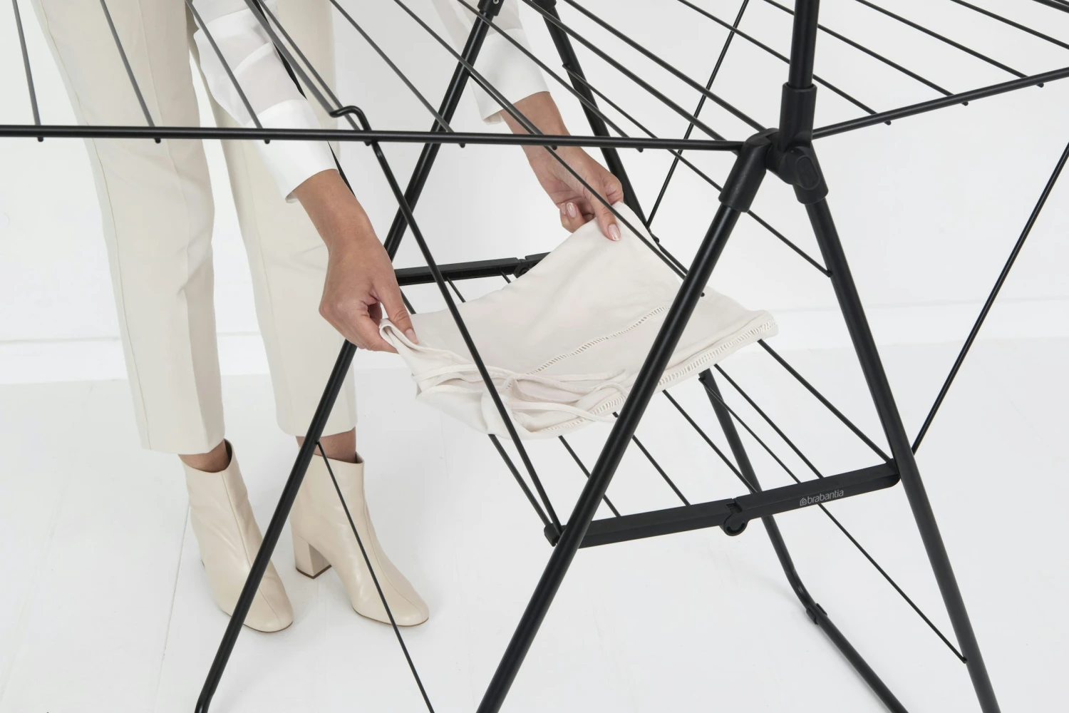 Brabantia HangOn Droogrek 25 Meter Met Stang Matt Black - Afbeelding 2